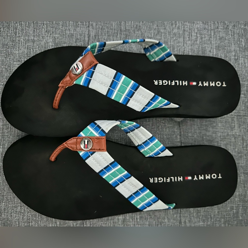 Tommy Hilfiger Women’s Flip Flop Sandals size 11